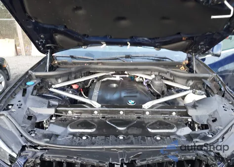 2025 BMW X5 xDrive40I z USA, uszkodzony, nr VIN 5UX23EU00S9W72676